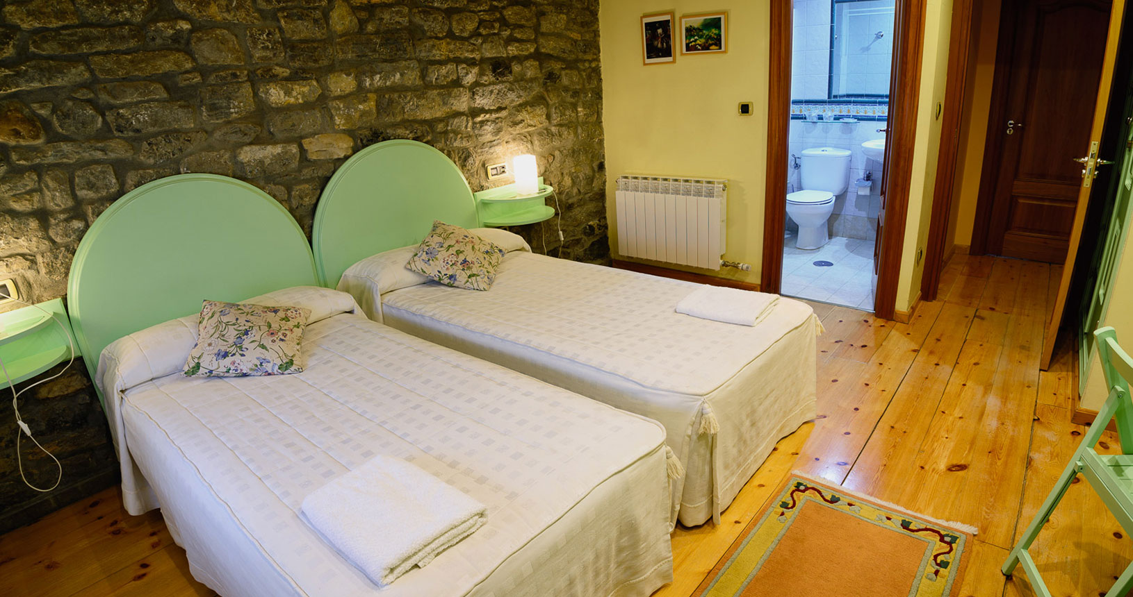 Hotel en Babia La Casona de Babia 98_la_casona_de_babia habitacion-doble-casona-la-babia-galeria-10